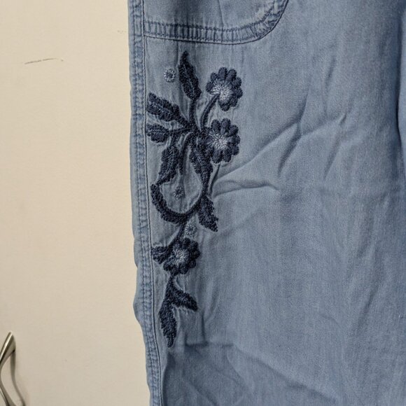 SO Heritage Womens Floral Embroidered Pants - Picture 2 of 8
